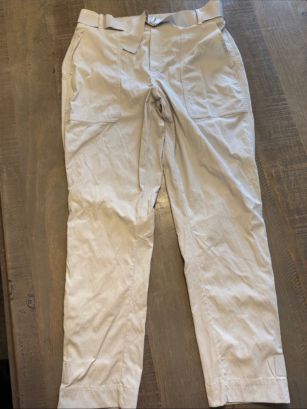 Athleta Cream Utility Trekkie Jogger with Built-In Belt
